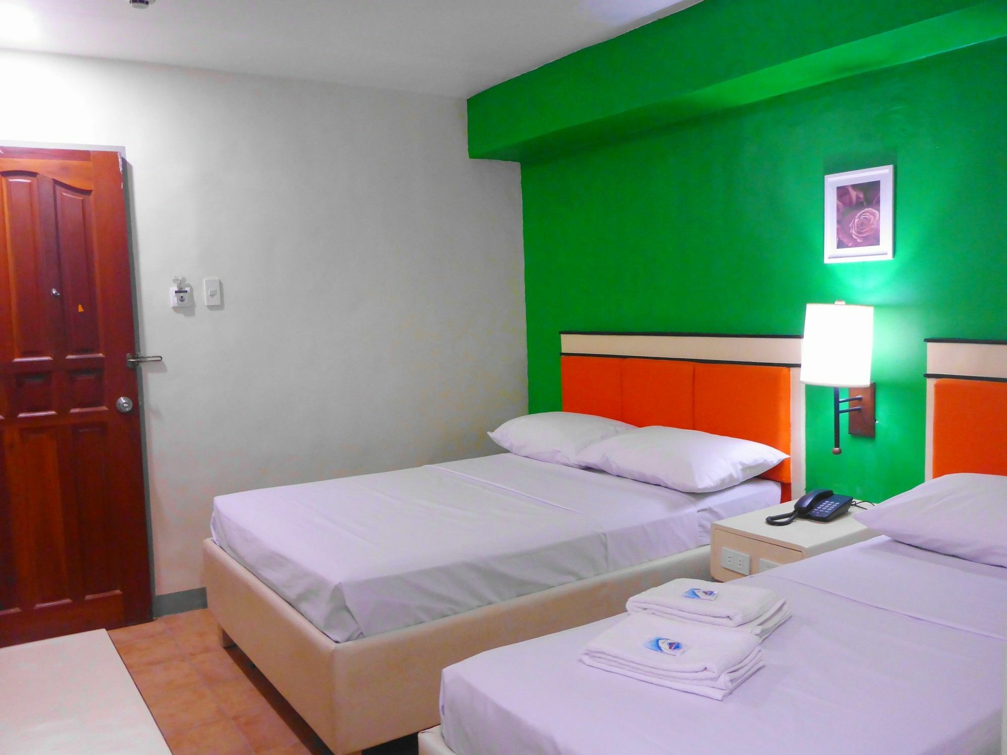 Usda Dormitory Hotel Cebu Eksteriør billede